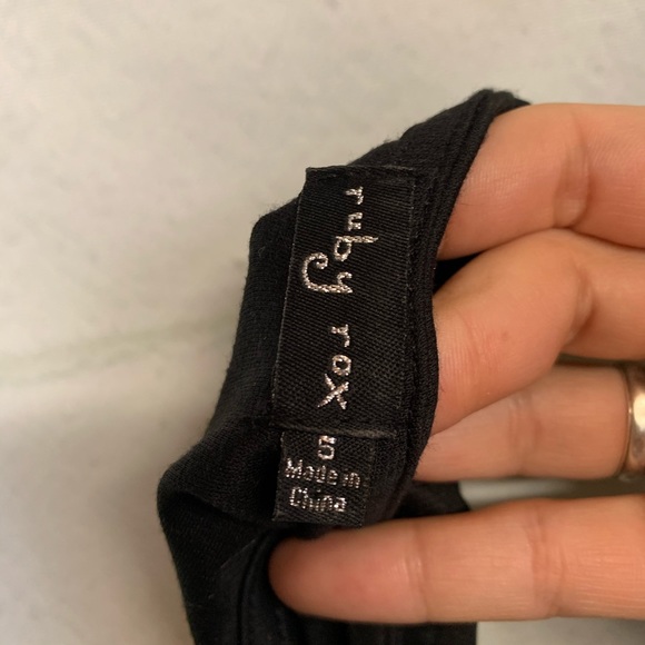 Gorgeous Sequined Dress - Picture 5 of 6